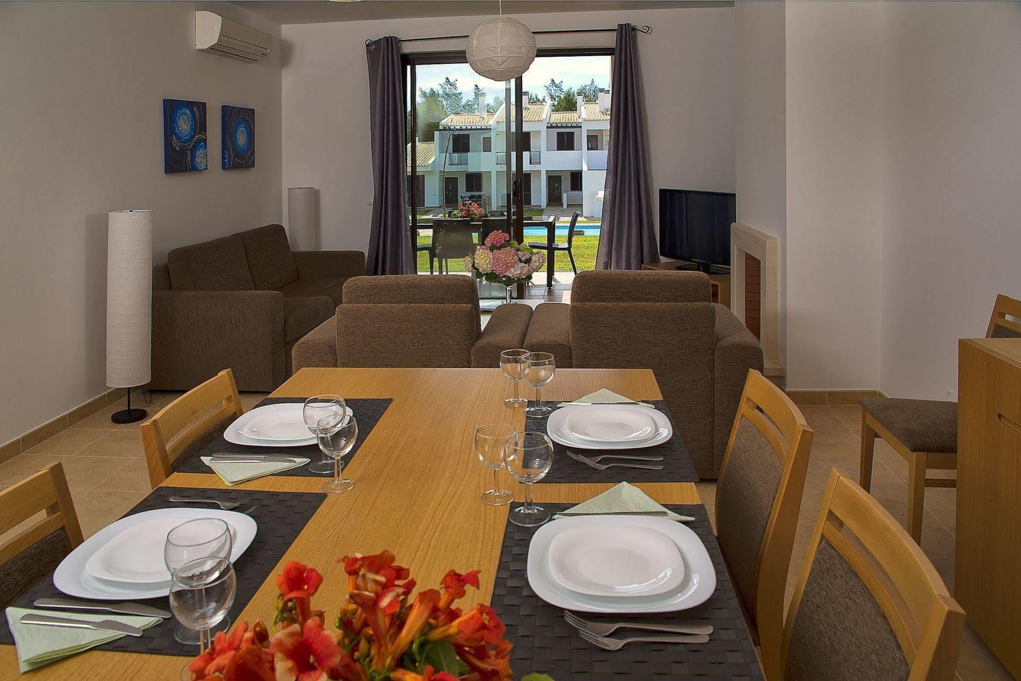 Alto Fairways Aparthotel Alvor Exterior photo