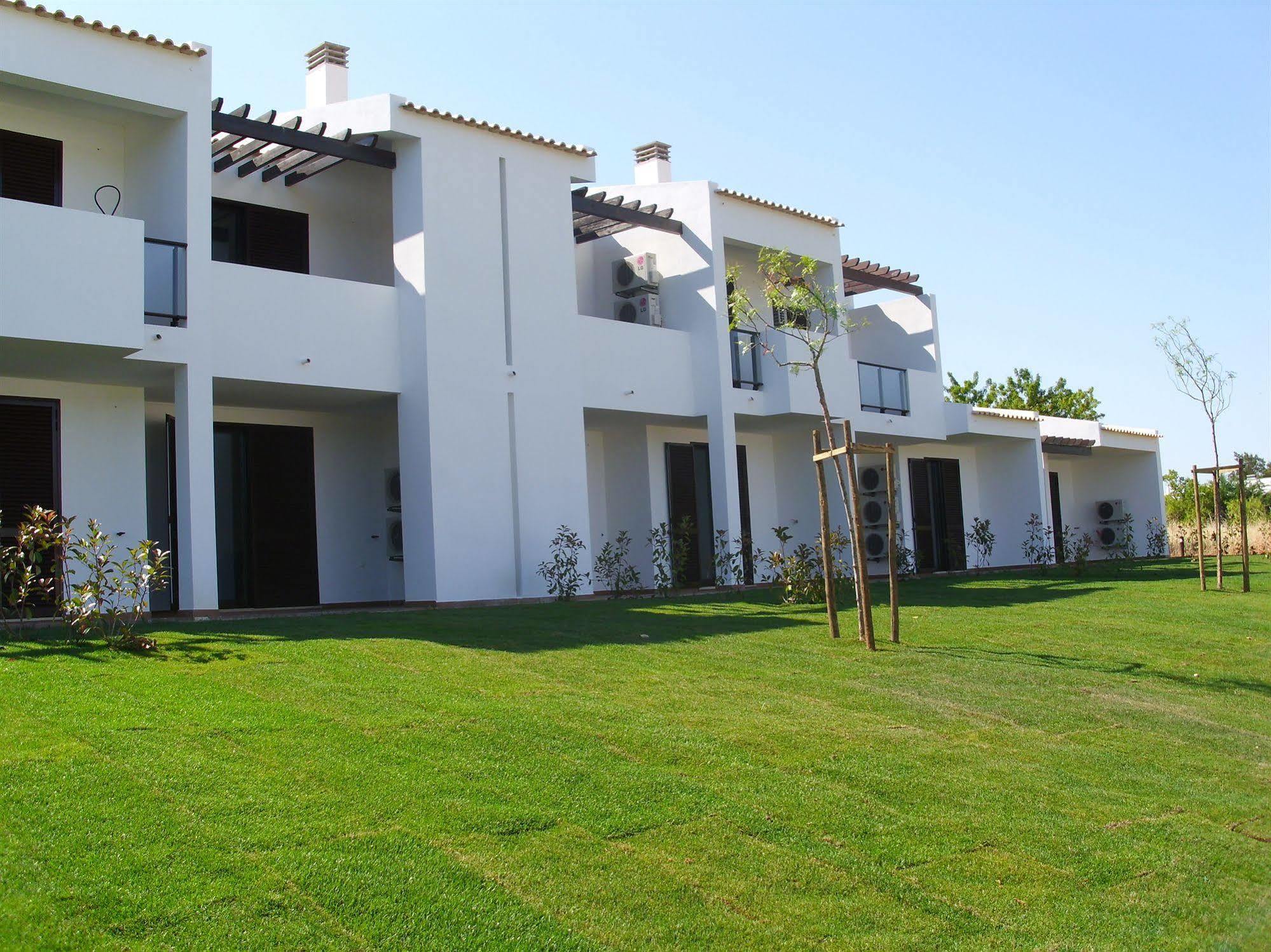 Alto Fairways Aparthotel Alvor Exterior photo