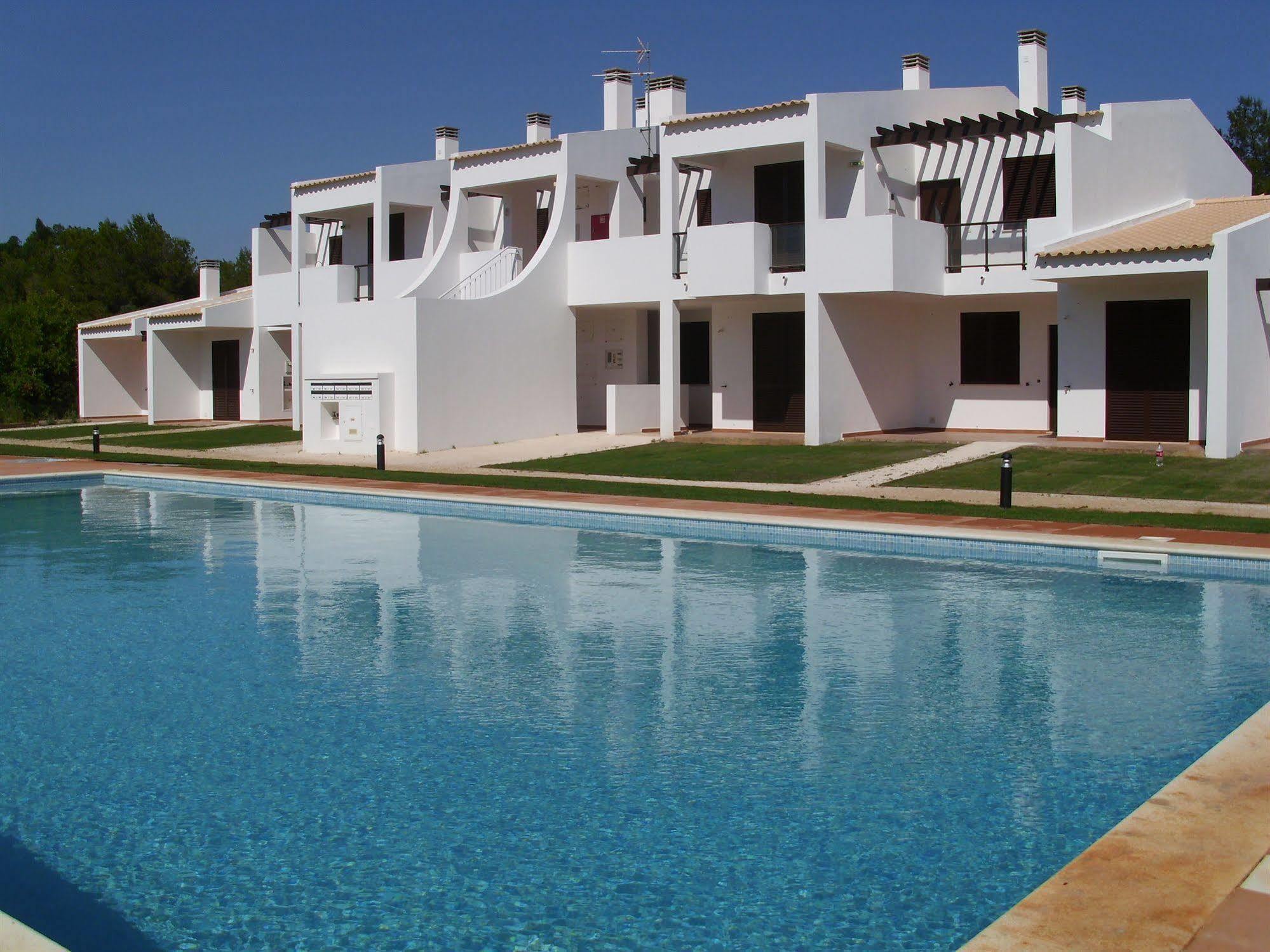 Alto Fairways Aparthotel Alvor Exterior photo