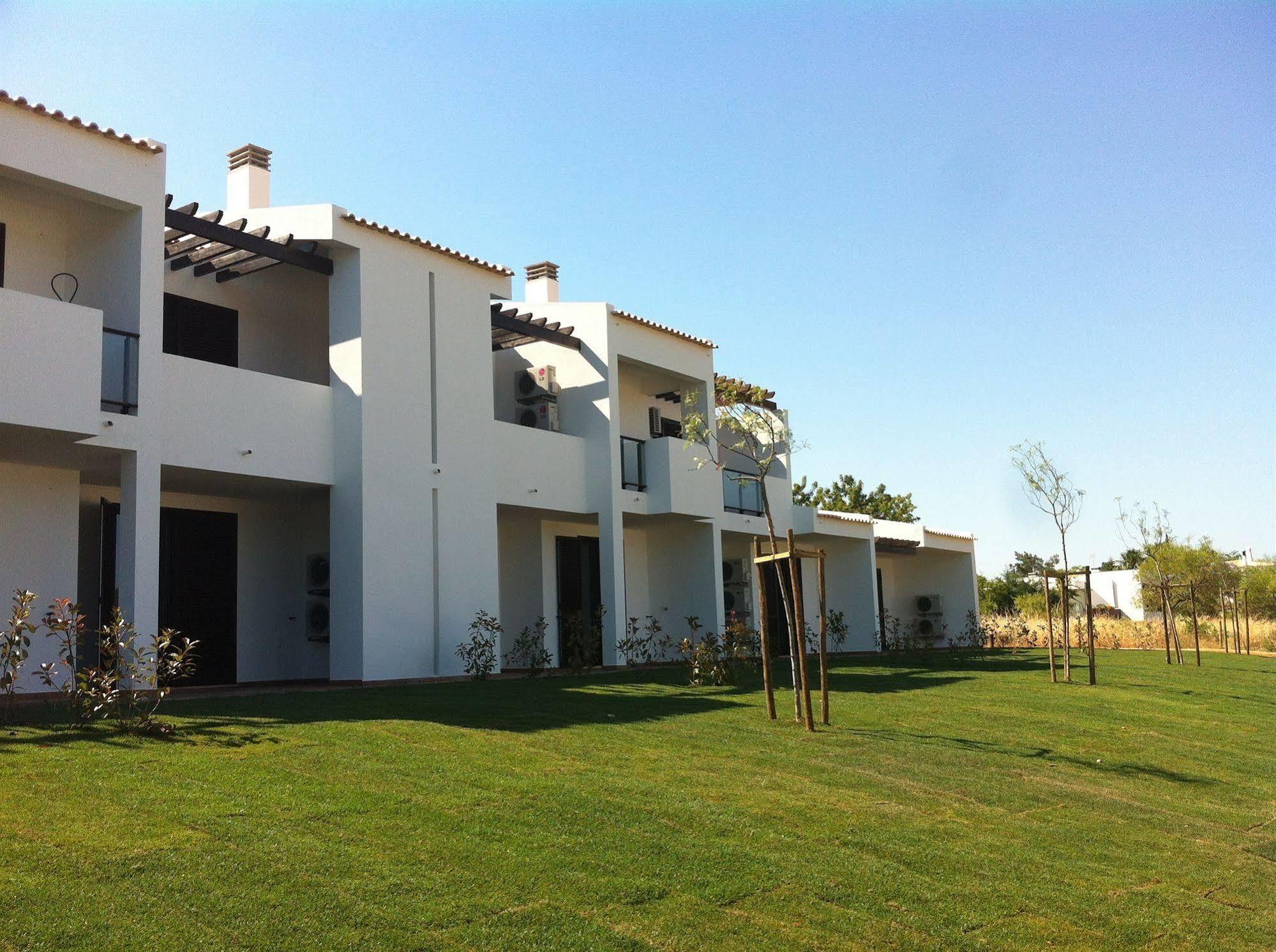 Alto Fairways Aparthotel Alvor Exterior photo