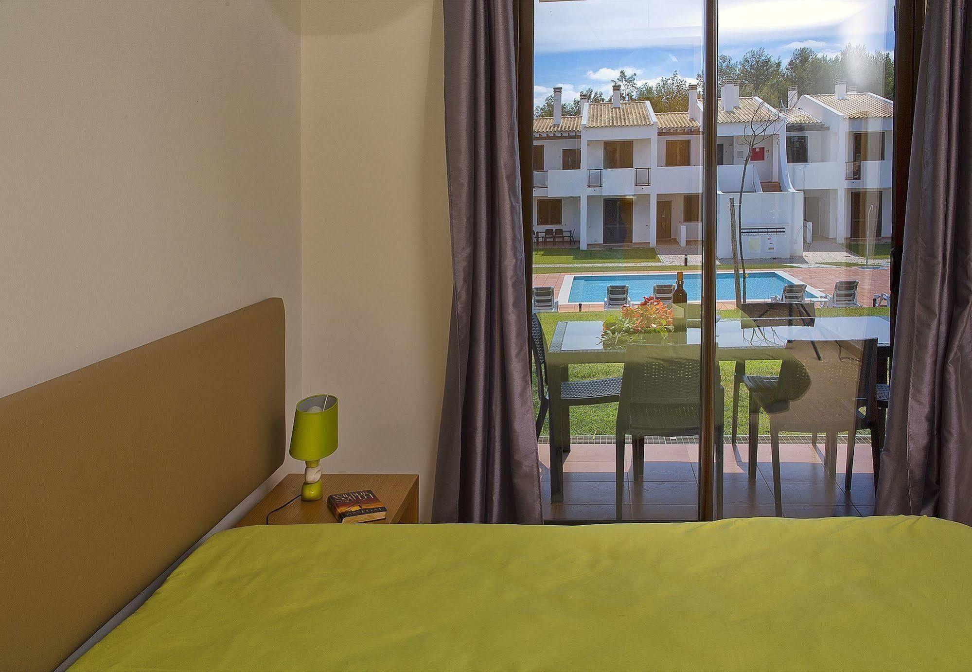 Alto Fairways Aparthotel Alvor Exterior photo